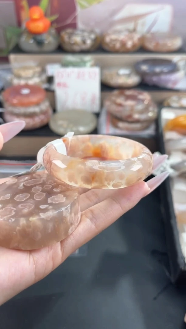 未镶嵌手镯石英质玉51
