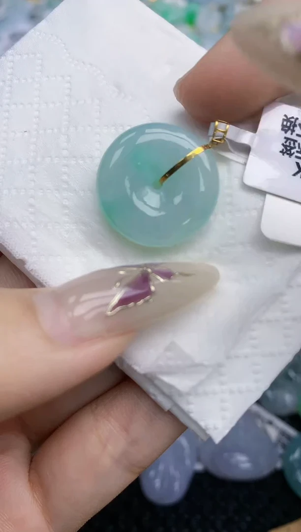 翡翠挂件18K金镶嵌   天然翡翠A货
