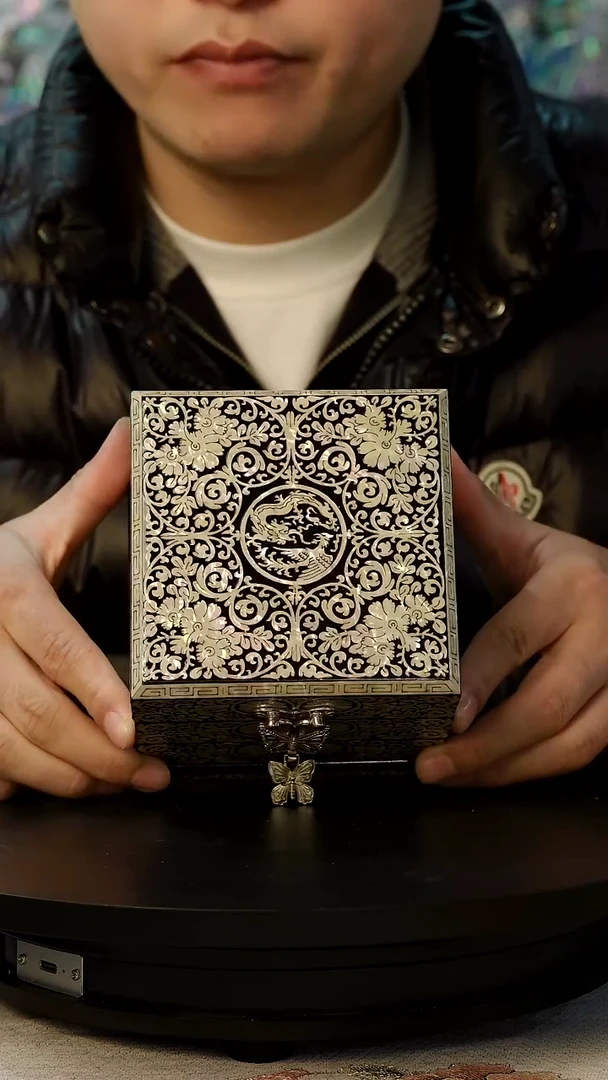 黑色龙凤 弘贝雅螺钿漆器文化馆