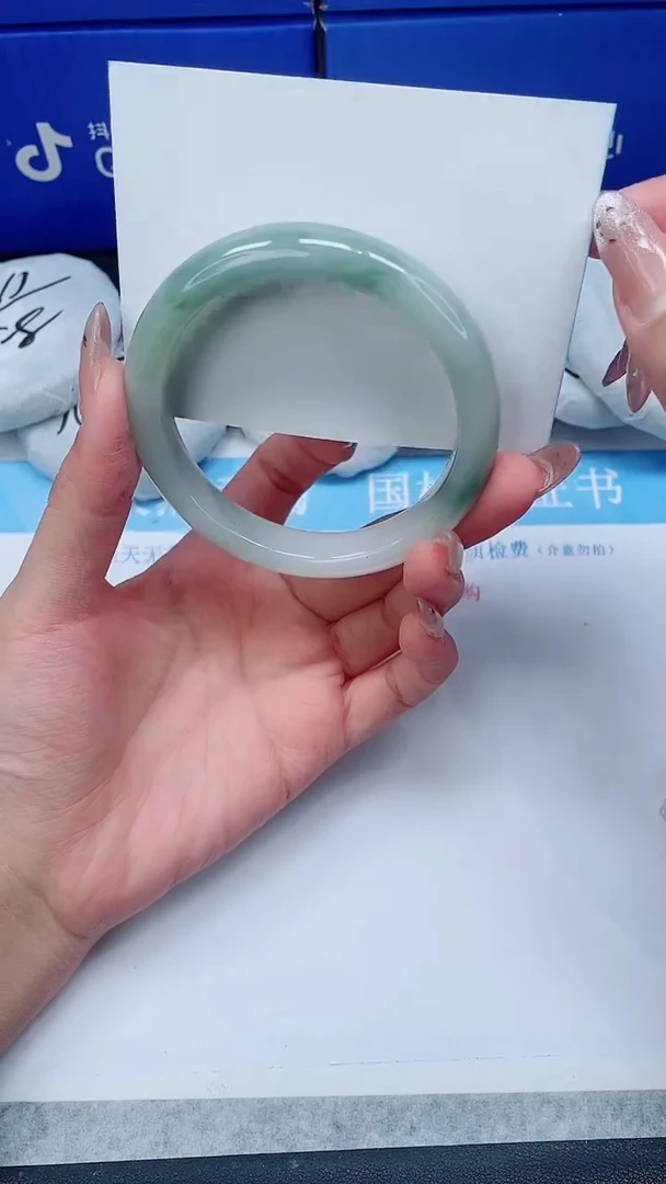 未镶嵌手镯石英质玉A10-64.5