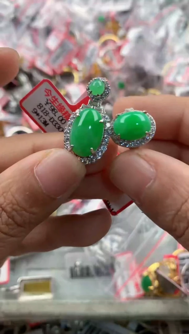 银S925镶嵌戒指翡翠999              4