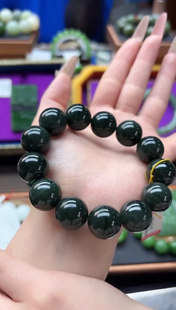 未镶嵌手串和田玉董小姐推荐 多样性发货 拍一发一szq16