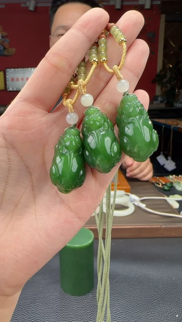 和田玉未镶嵌颈饰碧玉貔貅 多样性发货拍一发一