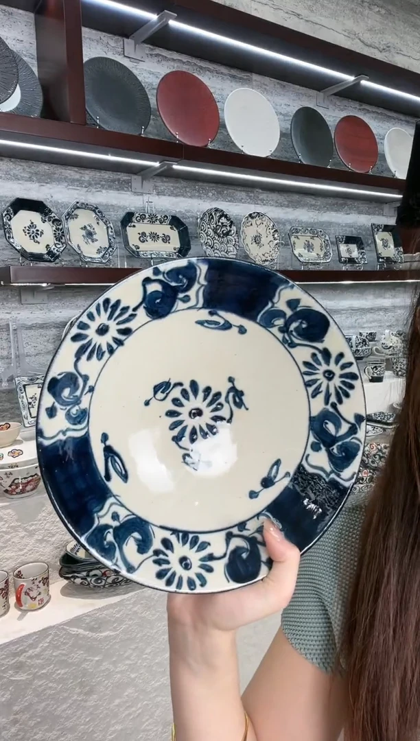 陶宗山窑冰裂纹斗笠盛钵-蓝菊23.5cm