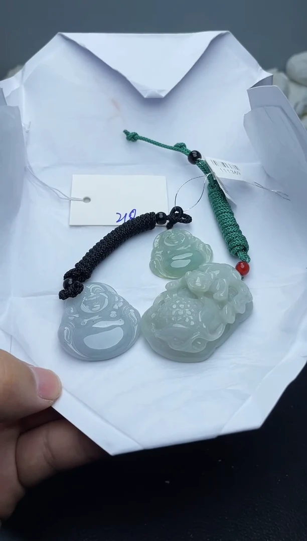 未镶嵌手镯翡翠218