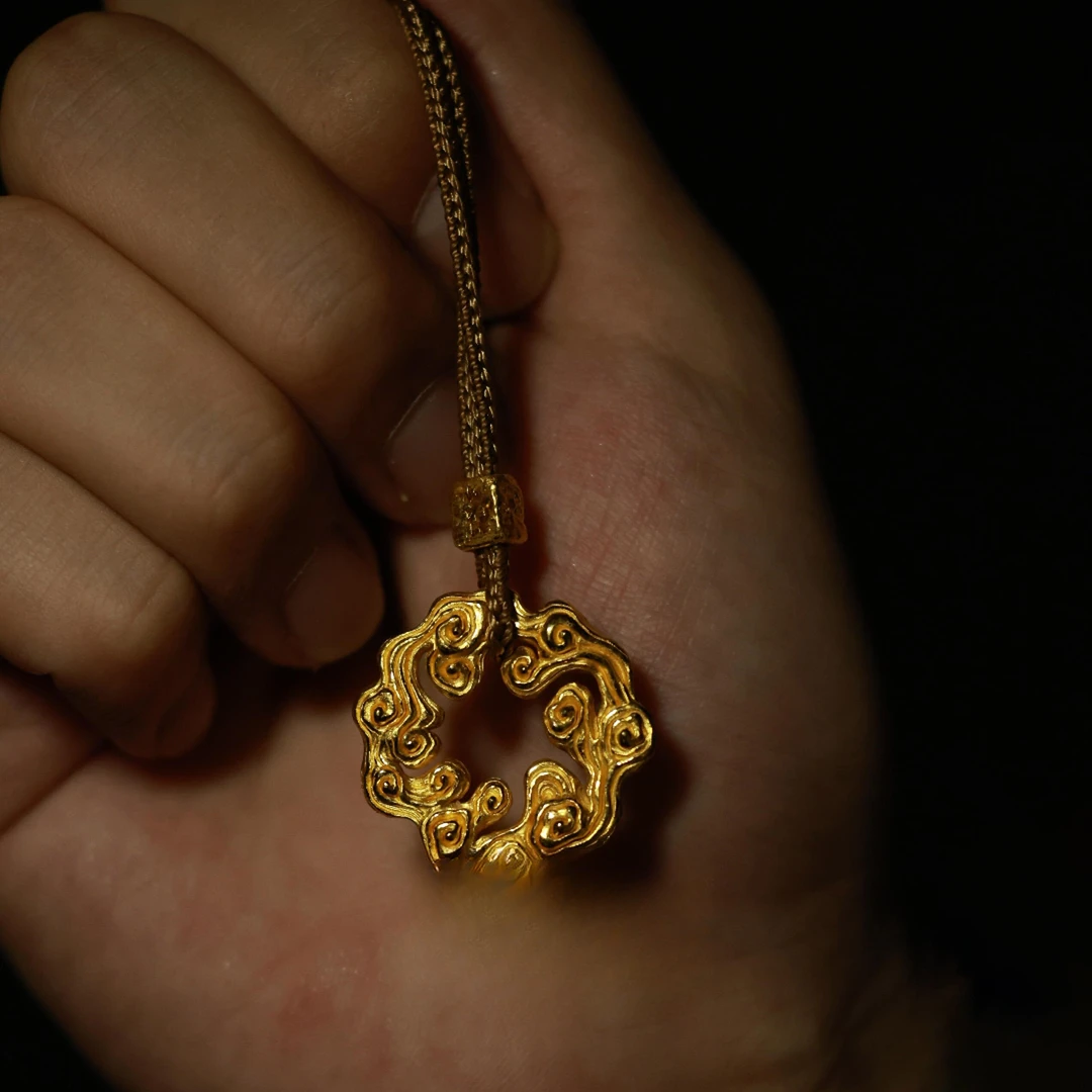 铜合金项链 【祥云金乌】国潮黄金色祥云吊坠项链女新中式锁骨链款