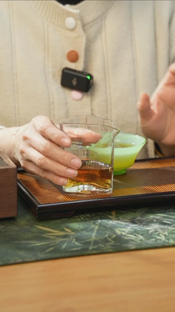 新款加厚三角公道杯