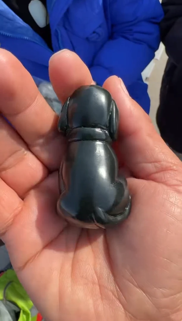 未镶嵌和田玉（糖玉）挂件和田玉