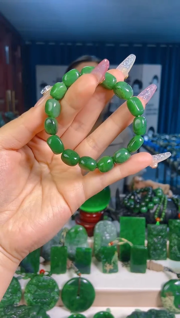 和田玉未镶嵌挂件1