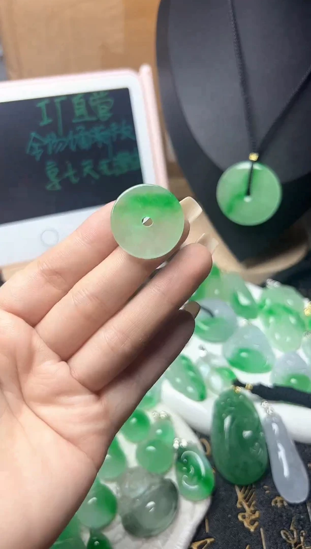 颈饰未镶嵌翡翠所见即所得，一图一物