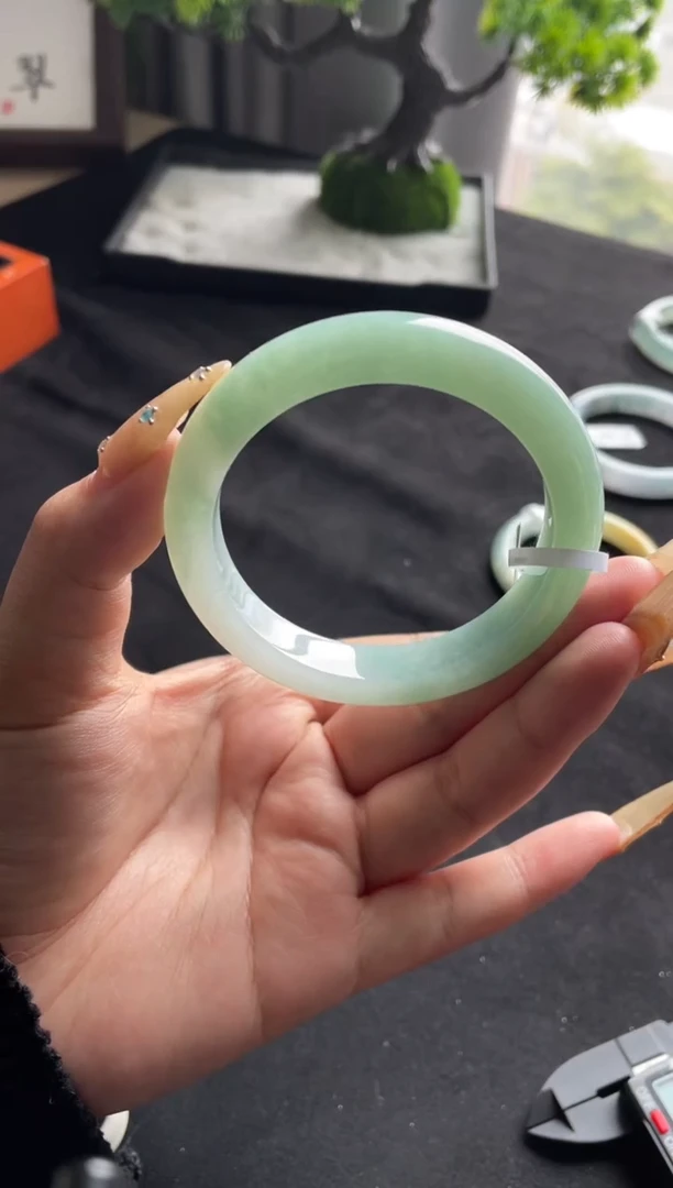 未镶嵌手镯翡翠三天鉴赏期