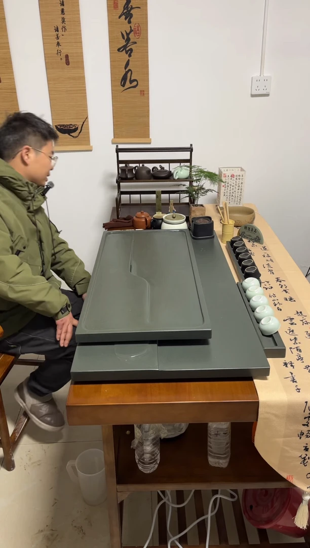 【闪购商品】微瑕天罗绿天然原石茶杯架