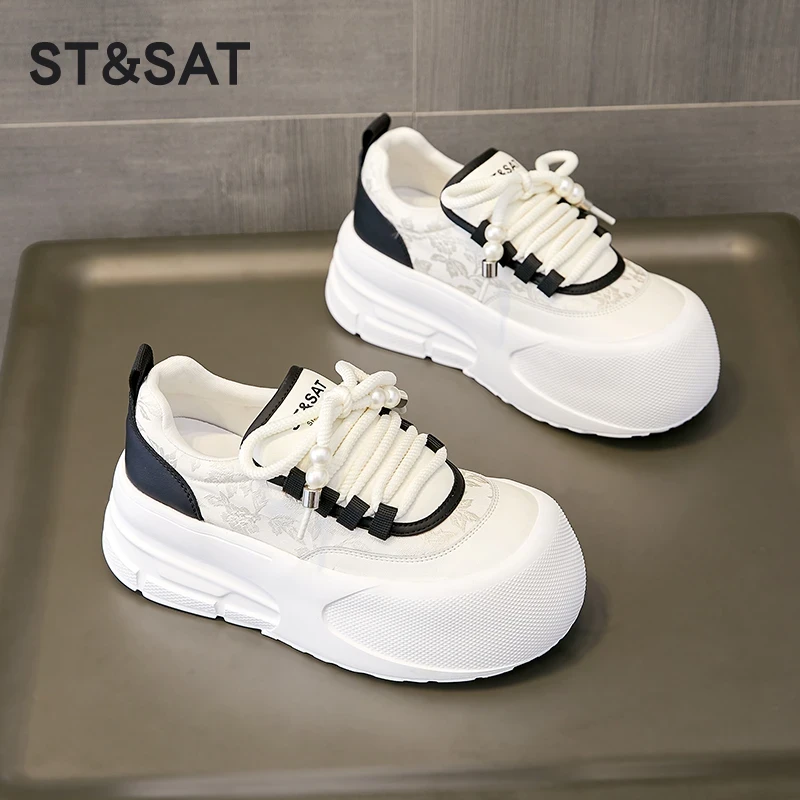 星期六女鞋厚底板鞋2025秋季百搭粗绳系带刺绣增高6cm圆头小白鞋