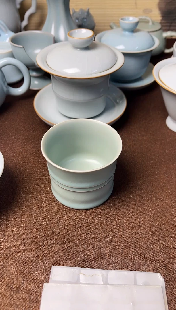 特惠品-微微瑕仿古翠绿釉纯手工超薄束腰杯