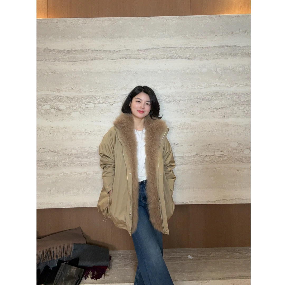 TANTAN冬季山羊绒毛领短款时尚休闲鹅绒服4207