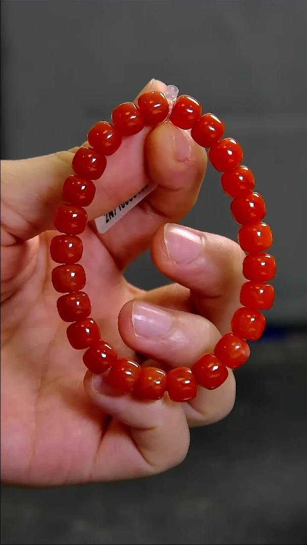 南红玛瑙手串未镶嵌010ZB0530产品一个
