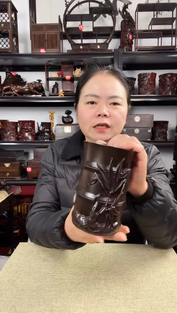 木知了笔筒老李红木工艺品