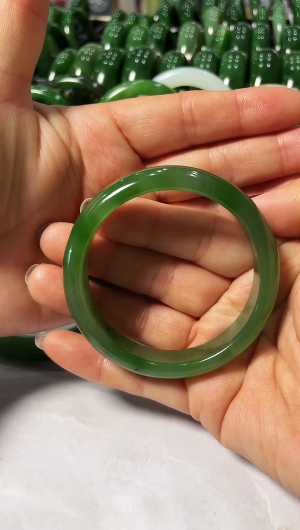 【闪购商品】和田玉（碧玉）手镯未镶嵌碧玉手镯