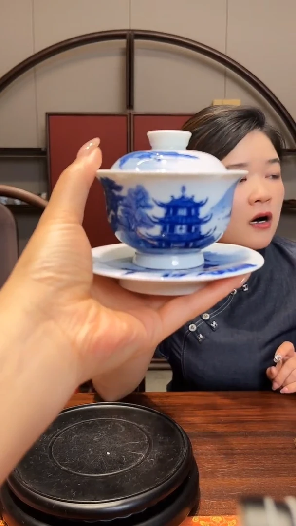 摆件瓷博会-吴小琴-2398