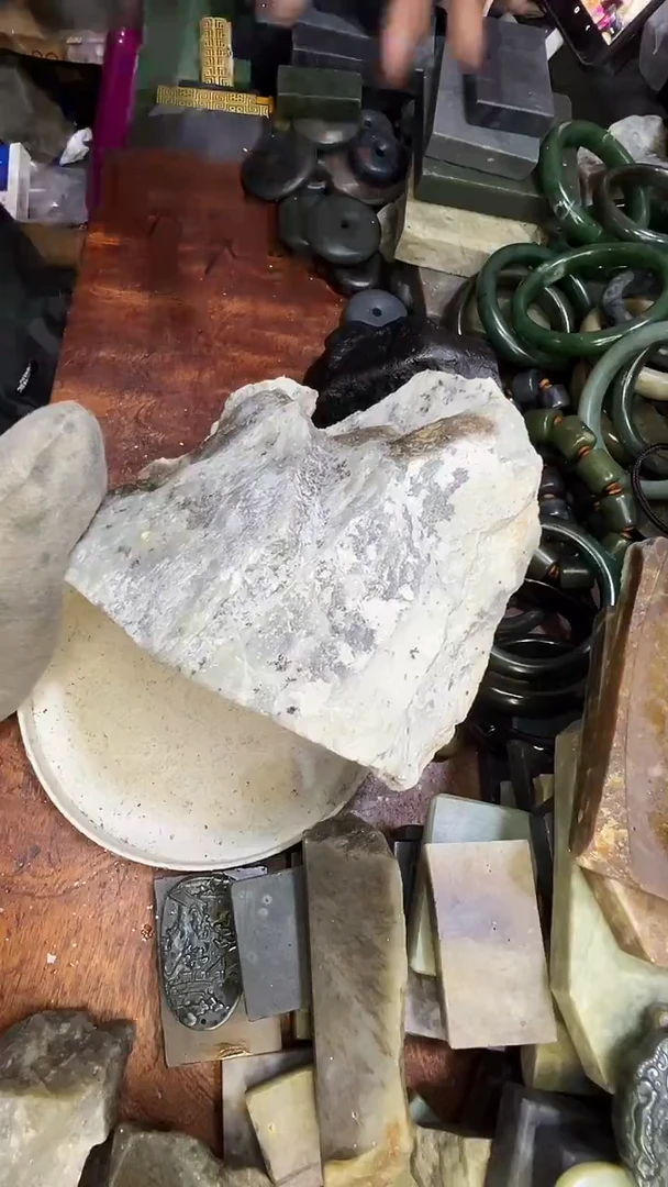 未镶嵌和田玉珠宝半成品1