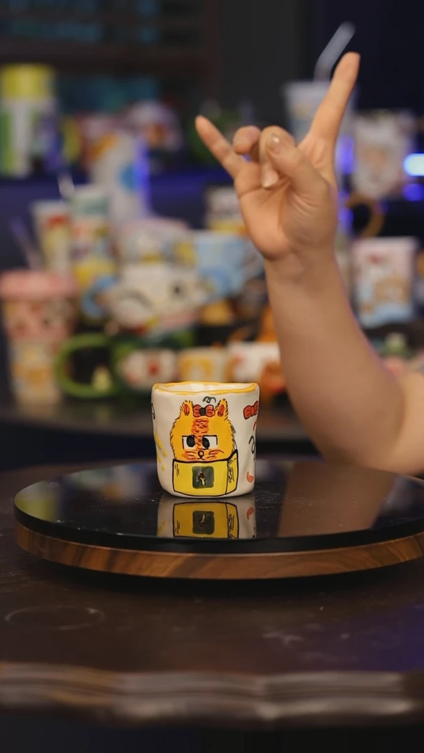 【闪购商品】摆件景德镇釉下彩绘设计师款式陶瓷