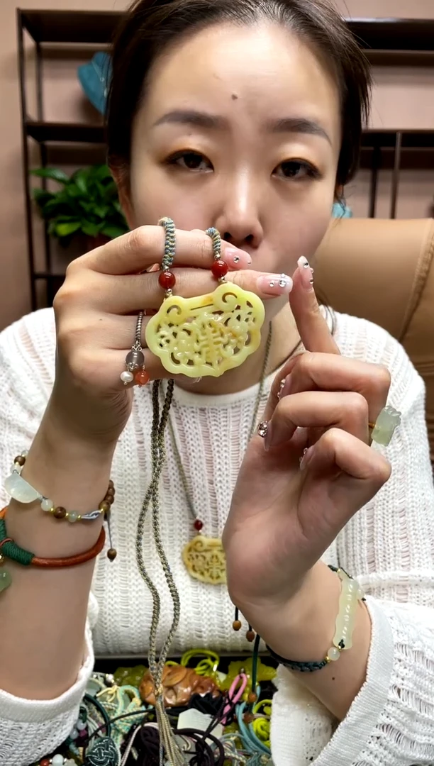 【闪购商品】岫玉吊坠未镶嵌·