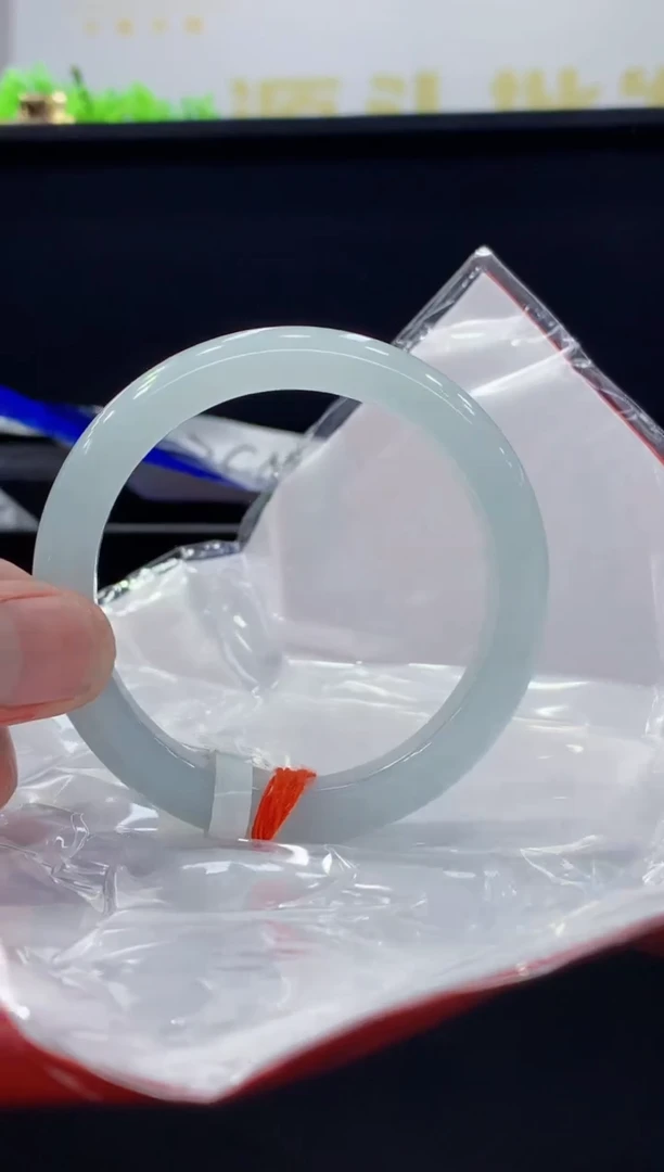 未镶嵌手镯翡翠翡翠手镯