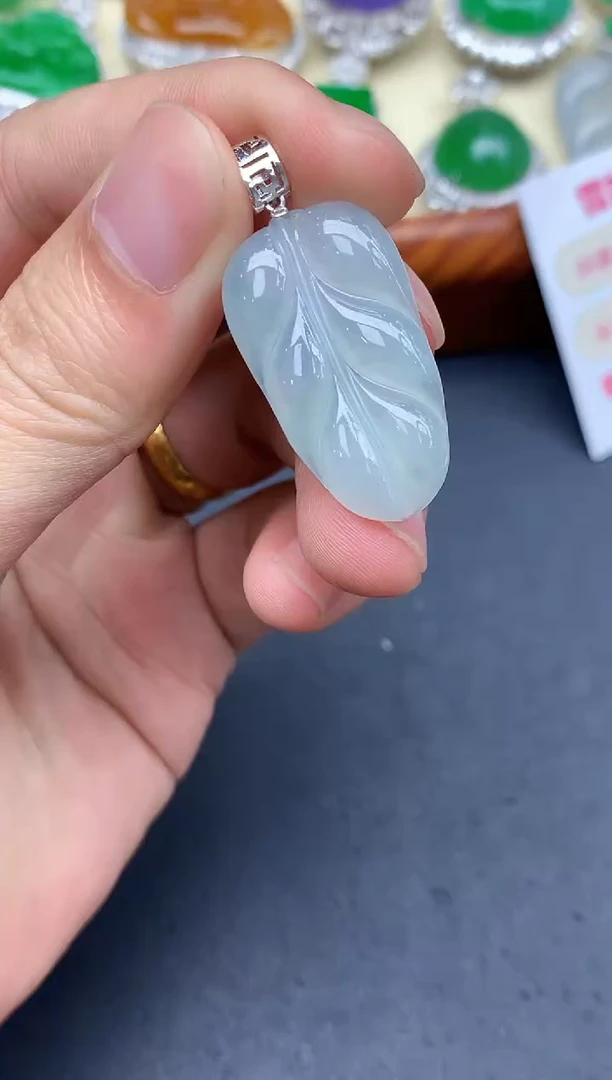 颈饰18K金镶嵌翡翠209-中国好珍宝