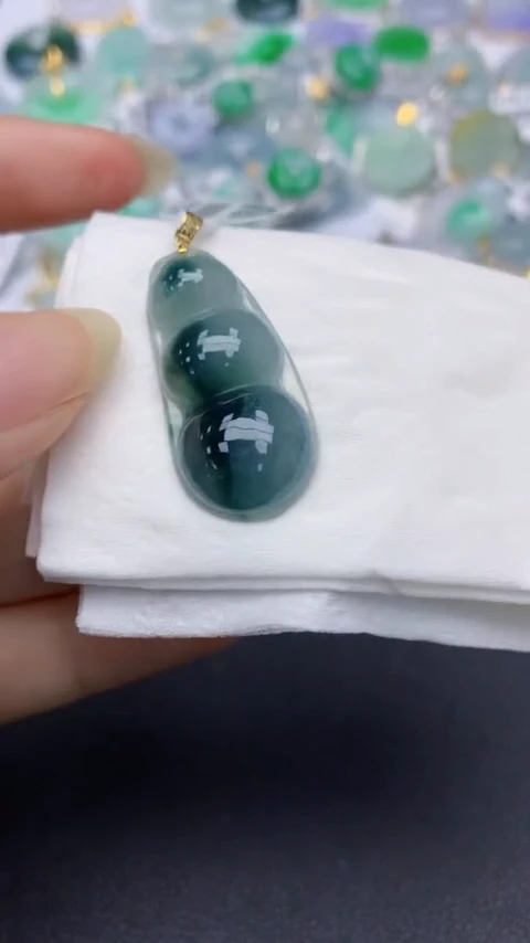 颈饰18K金镶嵌翡翠天然缅甸a货翡翠百元以上9元证书费自理