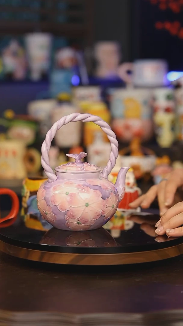 【闪购商品】摆件景德镇釉下彩绘设计师款式陶瓷