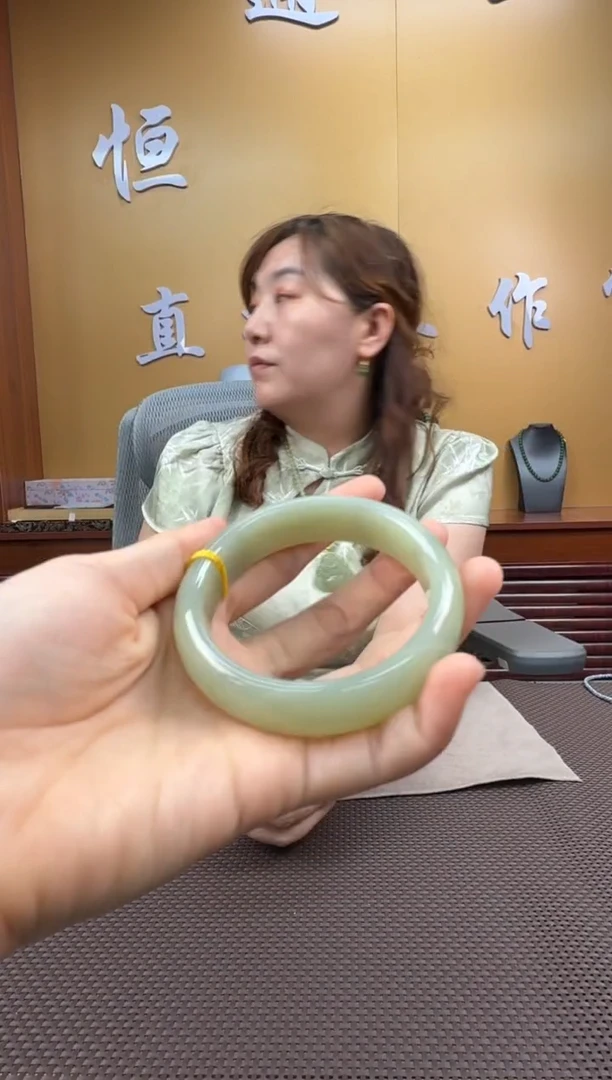 和田玉未镶嵌颈饰手镯59