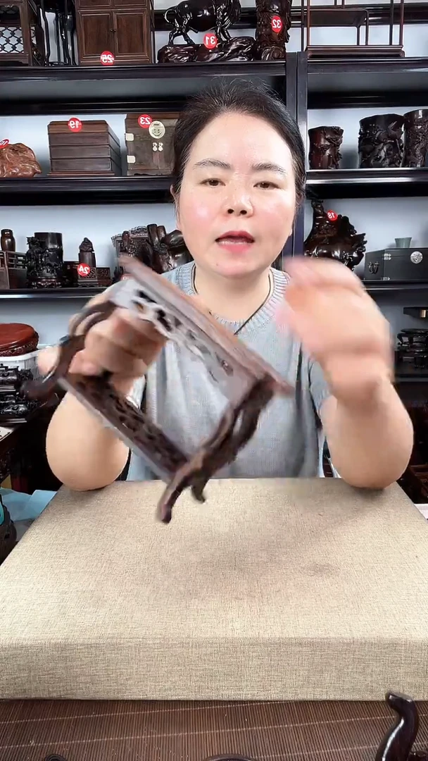 木新款海马几老李红木工艺品