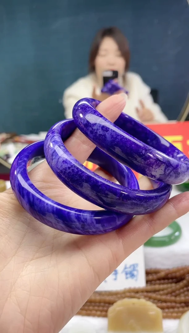 【闪购商品】石英质玉颈饰未镶嵌60