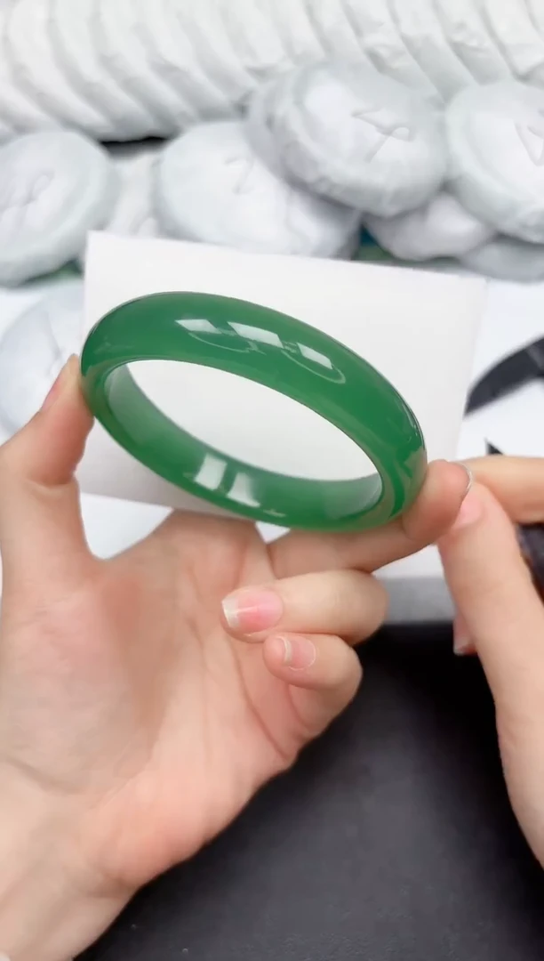 未镶嵌手镯石英质玉228-63