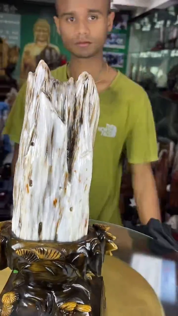 缅甸天然树化玉摆件