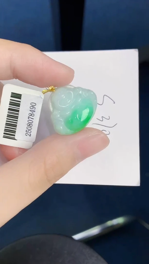 翡翠18K金镶嵌颈饰天然翡翠缅甸A货