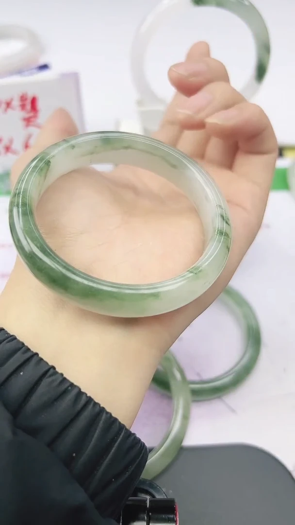 未镶嵌手镯石英质玉163-58/59