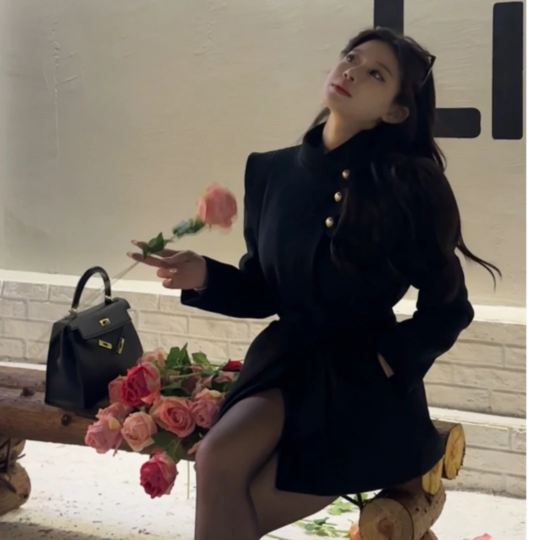 onee自制小个子黑色砖红色中式外套气质百搭富家千金款2024冬新款