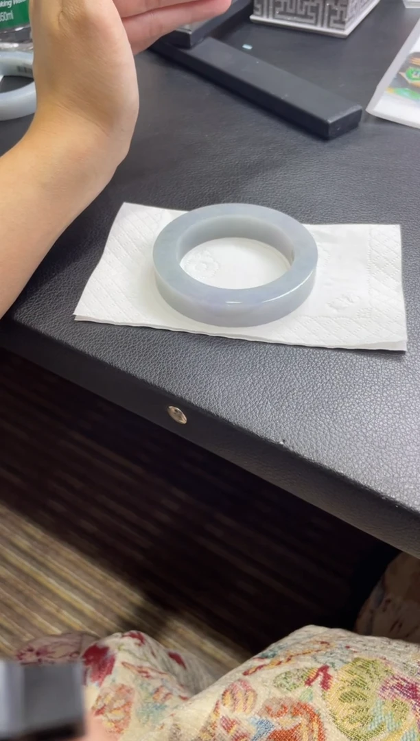 【闪购商品】定制翡翠手镯未镶嵌手镯DDH/发一件