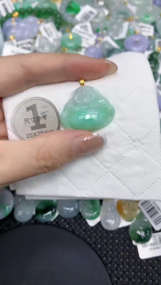 颈饰18K金镶嵌翡翠111111111