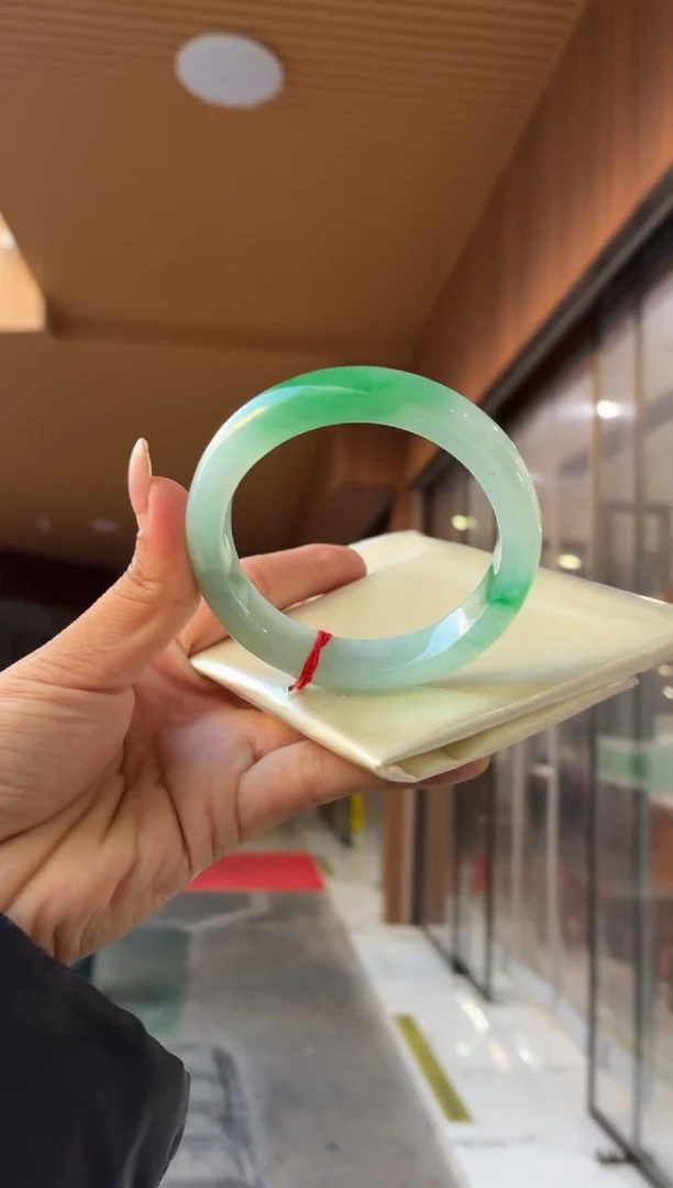 未镶嵌手镯翡翠32