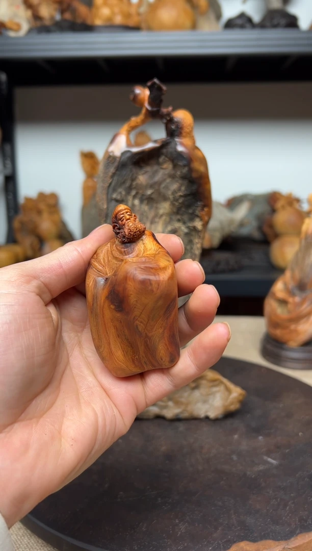 柏木（崖柏）五**套崖柏雕刻件