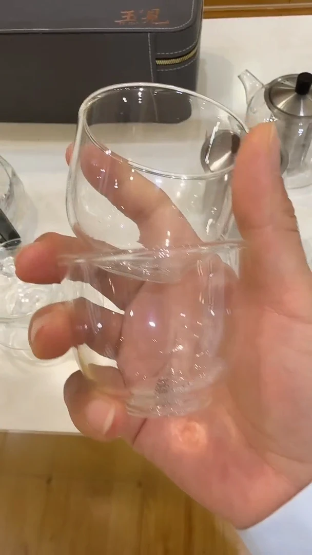 三只北大史玻璃主人杯