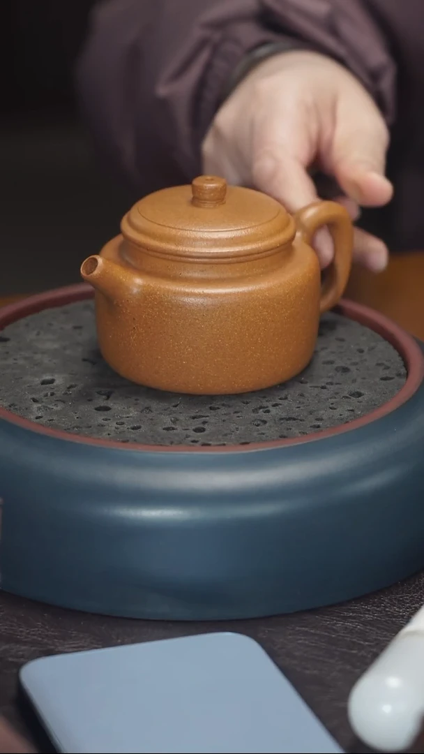 茶壶紫砂潮黄金段 德钟