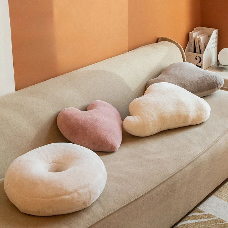 靠背爱心床靠垫纯色床头靠枕异形兔毛绒抱枕沙发高级感情人节礼物