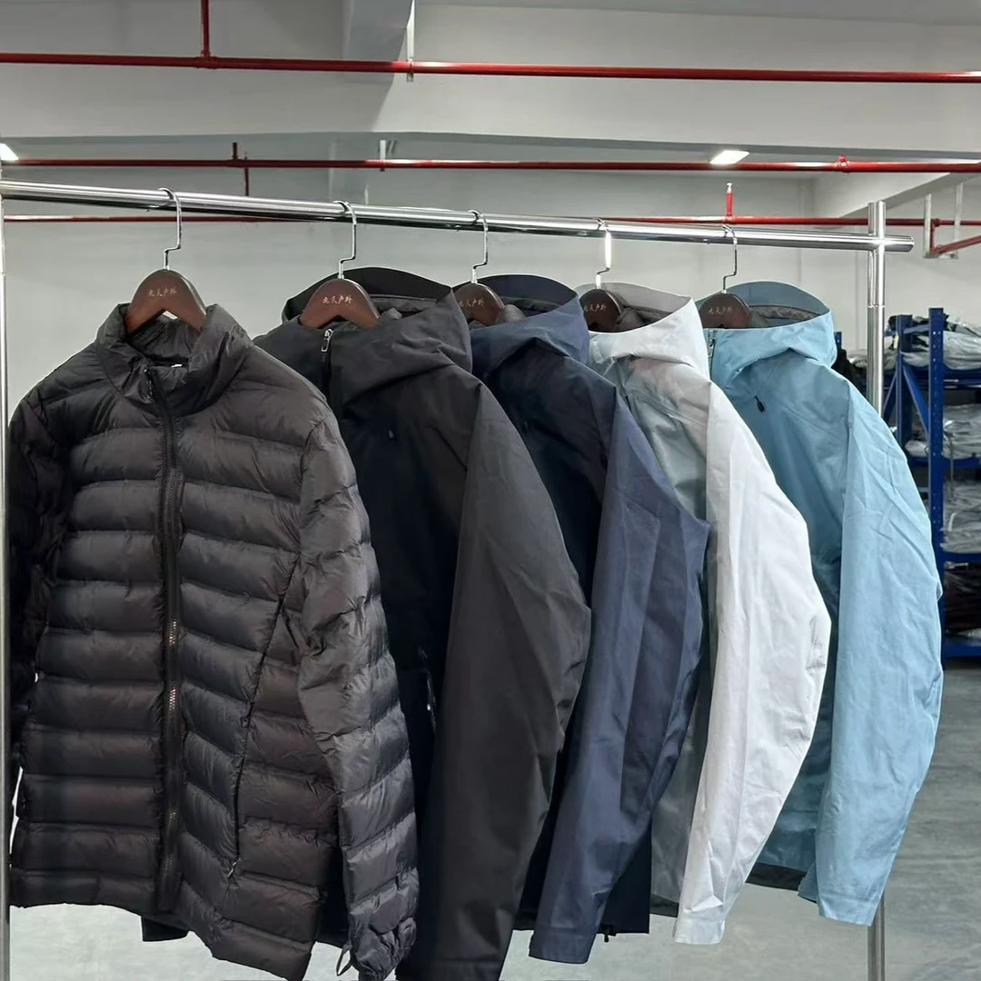 定制款 阿尔法sv六代硬壳全溢胶灵魂冲锋衣舒适时尚百搭防水保暖