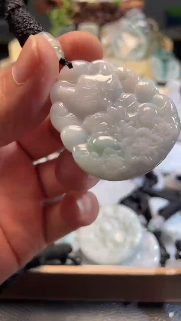 颈饰未镶嵌翡翠10/23/019