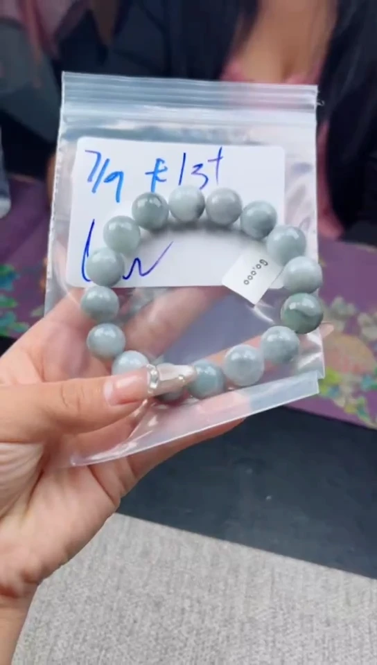 定制翡翠未镶嵌珠串