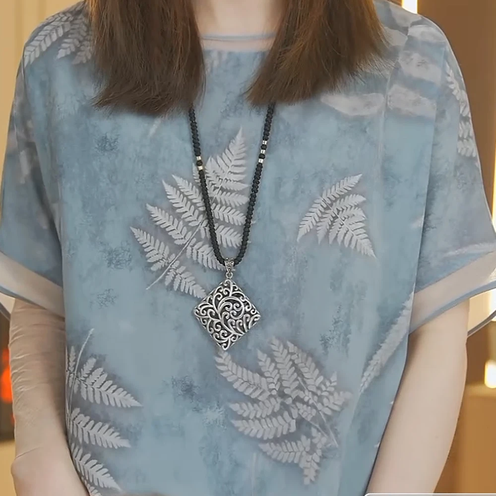 2025新款北海道夏季减龄高级时尚设计师款上衣