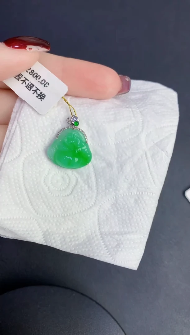 颈饰18K金镶嵌翡翠缅甸天然翡翠A货